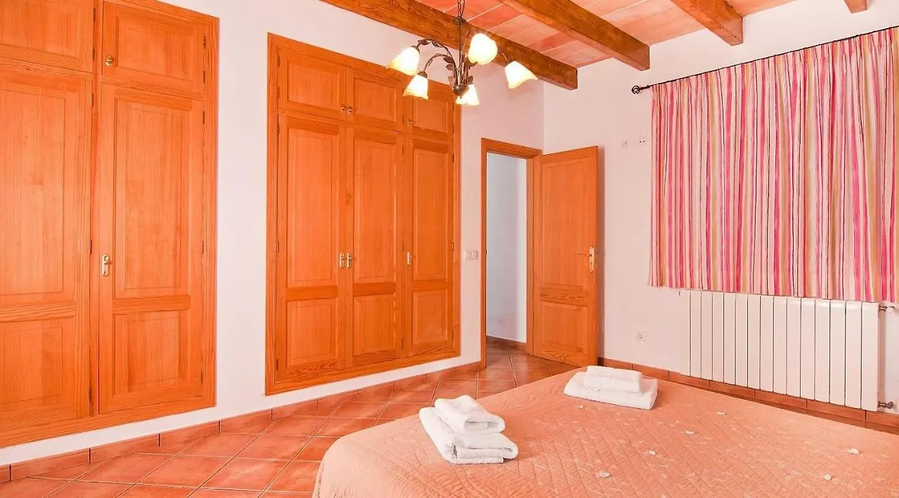 Villa Can Mates Nou Campos  Spain
